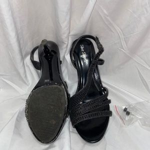 Silver slipper black high heal size 8.5 M